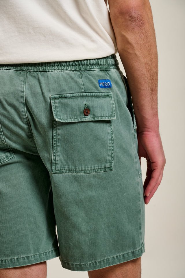 SHORT CARL - SAGE GREEN