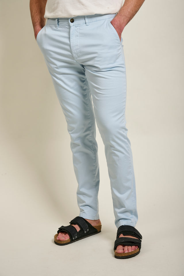 PANTALON CHINO BASIC - SKY