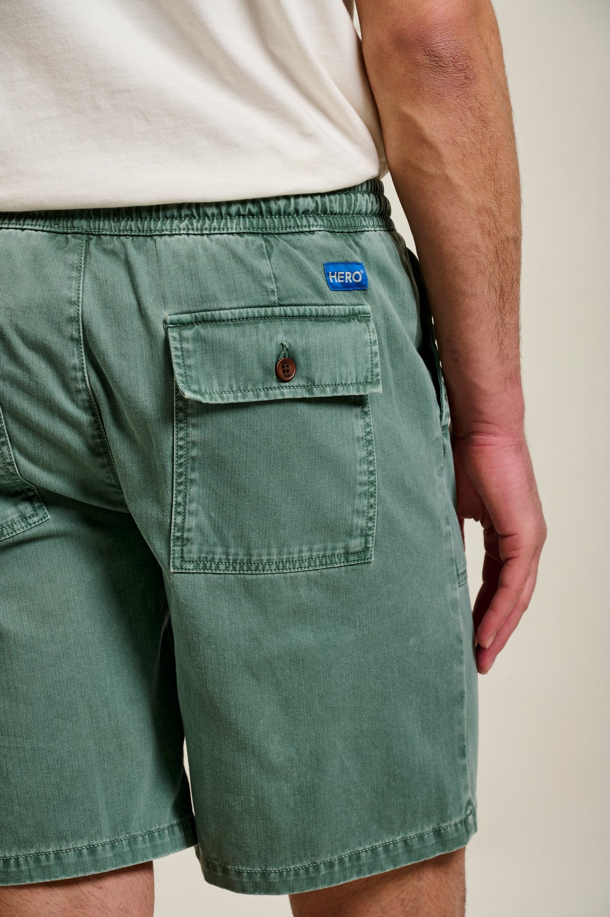 SHORT CARL - SAGE GREEN