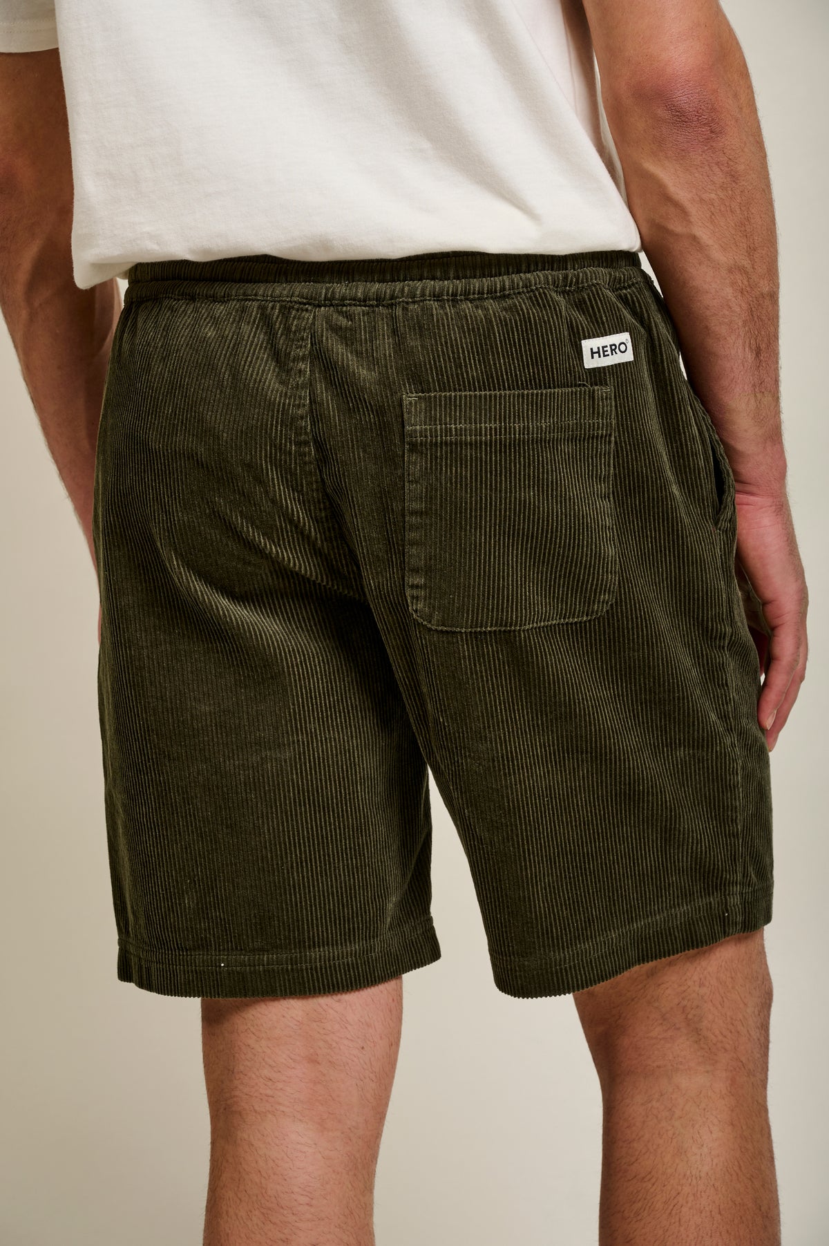 SHORT DATYS - SAGE GREEN
