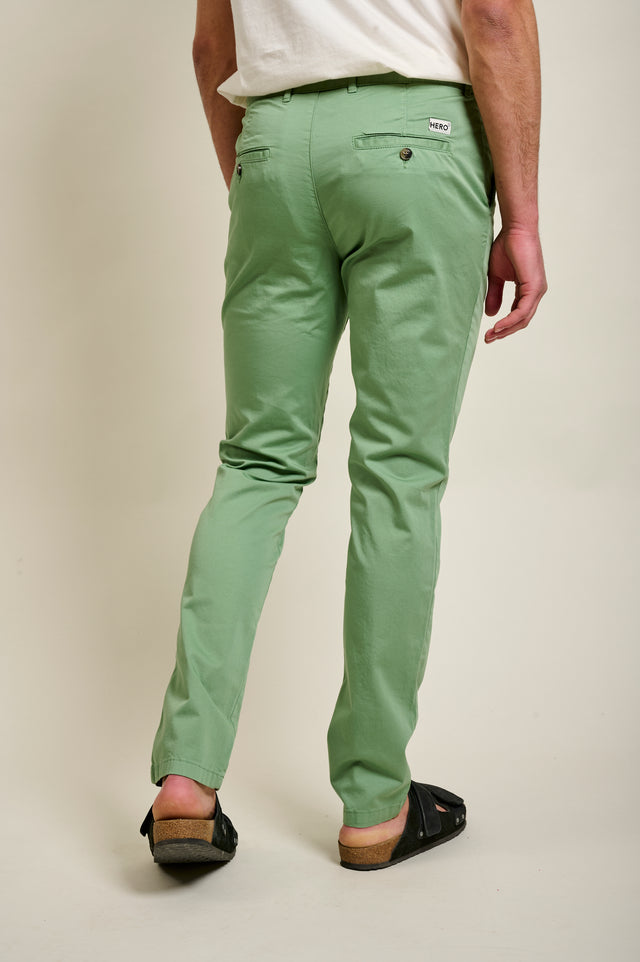 PANTALON CHINO BASIC - SAGE GREEN