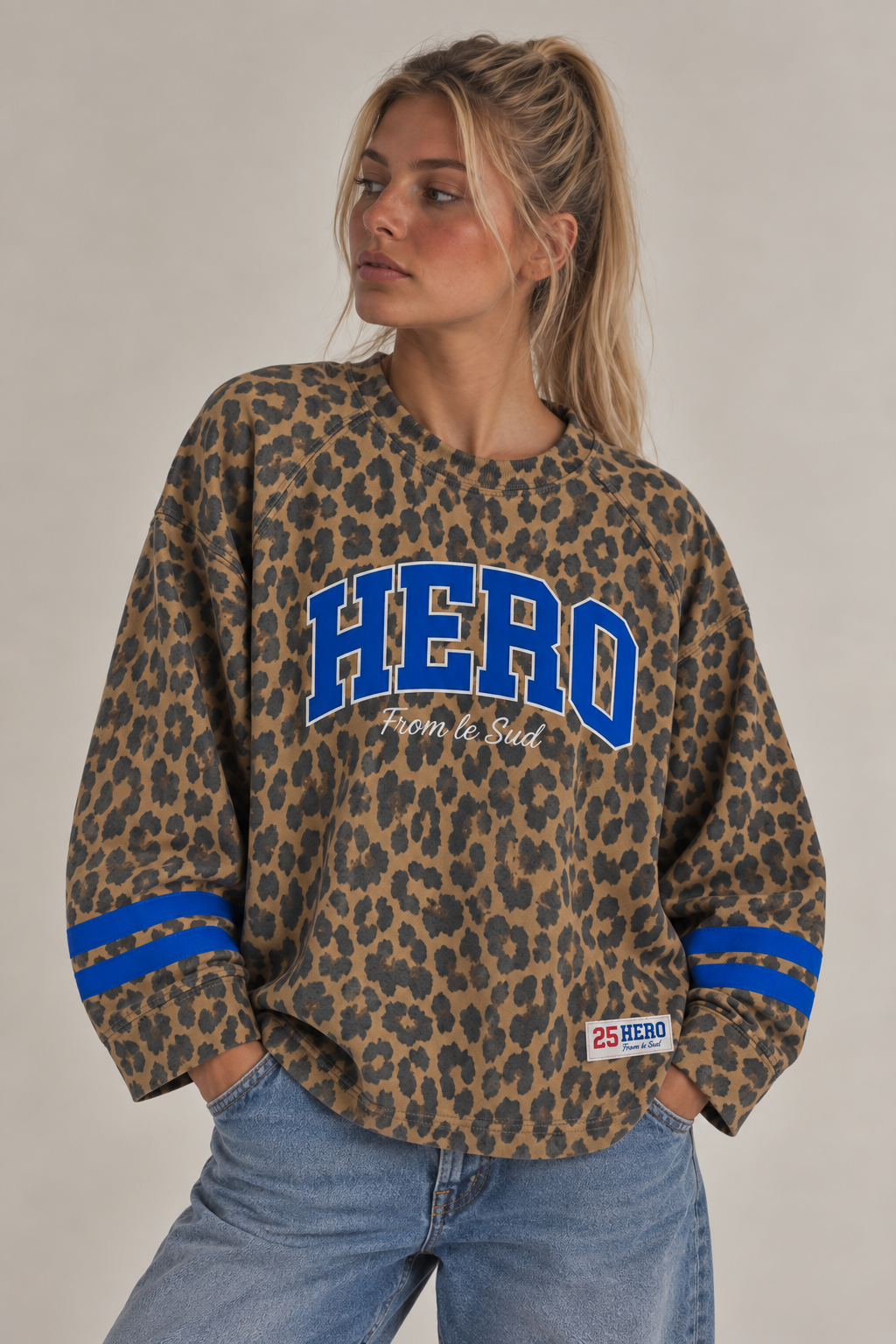 SWEAT COLLEGE TEE - LEOPARD