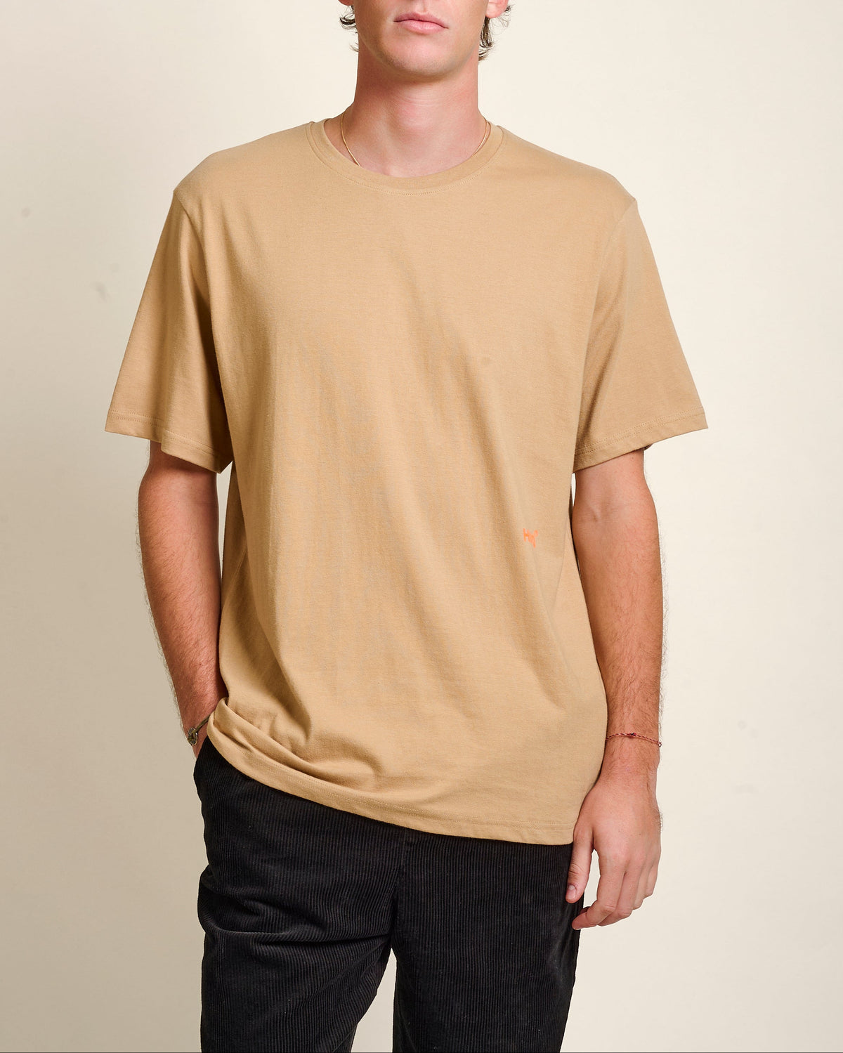T-SHIRT FLAT SIX - BEIGE