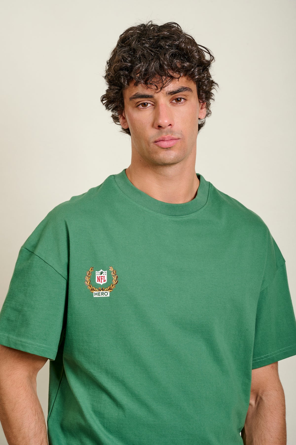 T-SHIRT JETS HELMETS TEE - BASIL