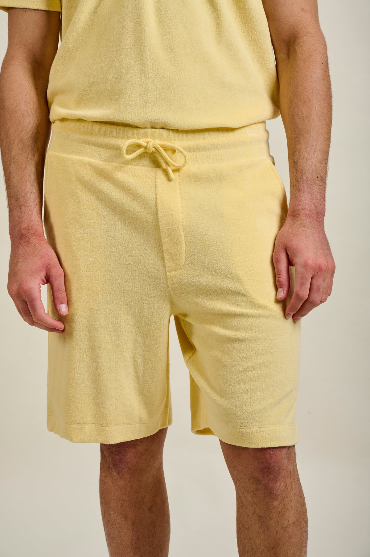 SHORT BOB - YELLOW