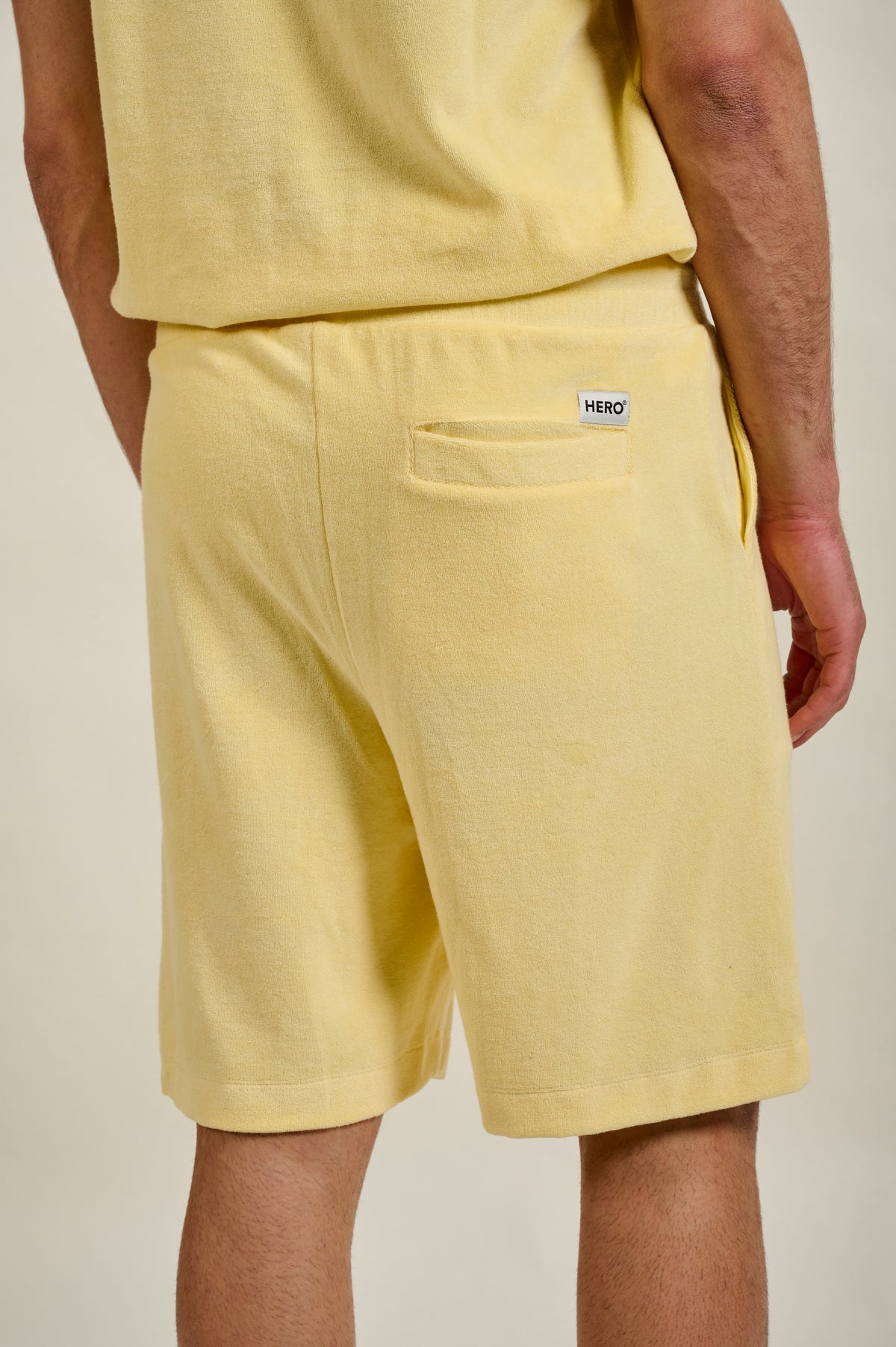 SHORT BOB - YELLOW